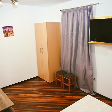 Cozy Apartment Braşov Buitenkant foto