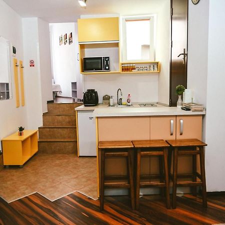 Cozy Apartment Braşov Buitenkant foto