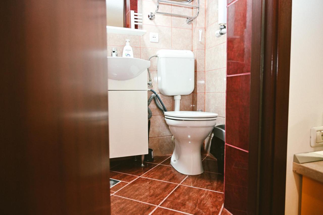 Cozy Apartment Braşov Buitenkant foto