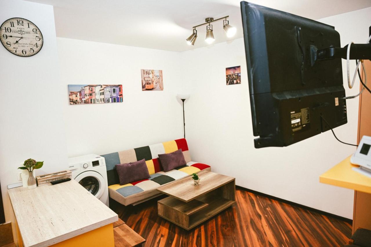 Cozy Apartment Braşov Buitenkant foto