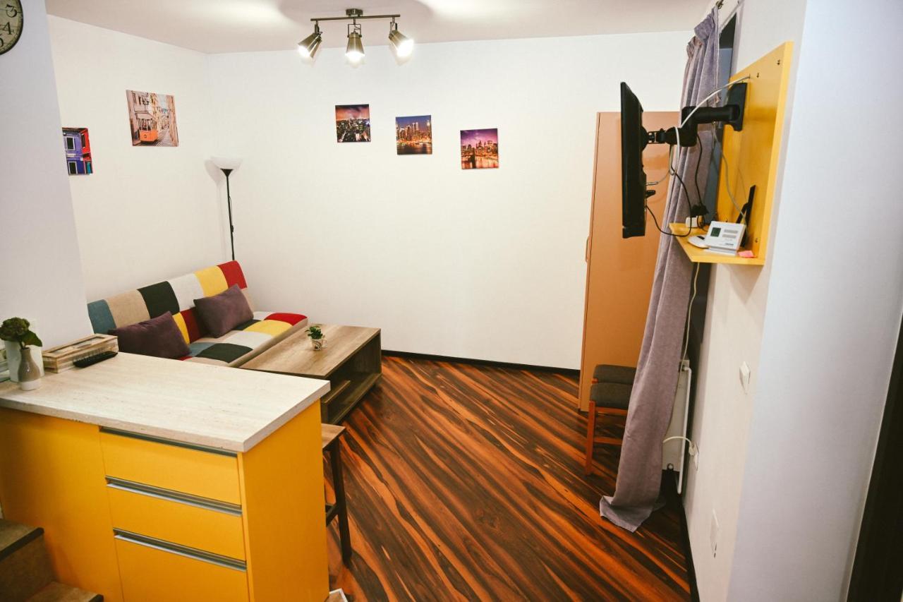 Cozy Apartment Braşov Buitenkant foto